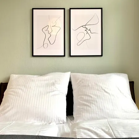 Apartament Antoni Homes 2 Personen I Zentral I Studio I Balkon Augsburg